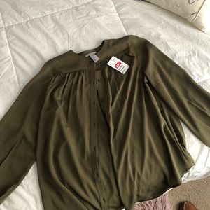 NEVER WORN green H&M blouse